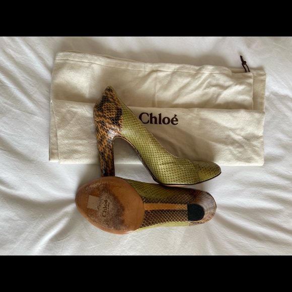 Like new, worn once Chloe olive and orange snakeskin pumps - Picture 2 of 7